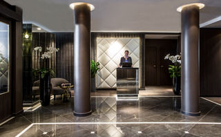 Ramada Tour Eiffel Hotel Paris Exterior photo